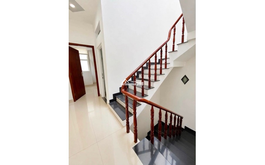 BÁN NHÀ 4 Tầng CHÍNH CHỦ, DTSD 200m, TRƯƠNG ĐÌNH HỘI P16Q8, CHỈ CÓ 5ty200